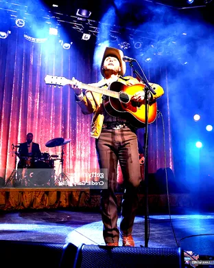 Charley Crockett Paso Robles
